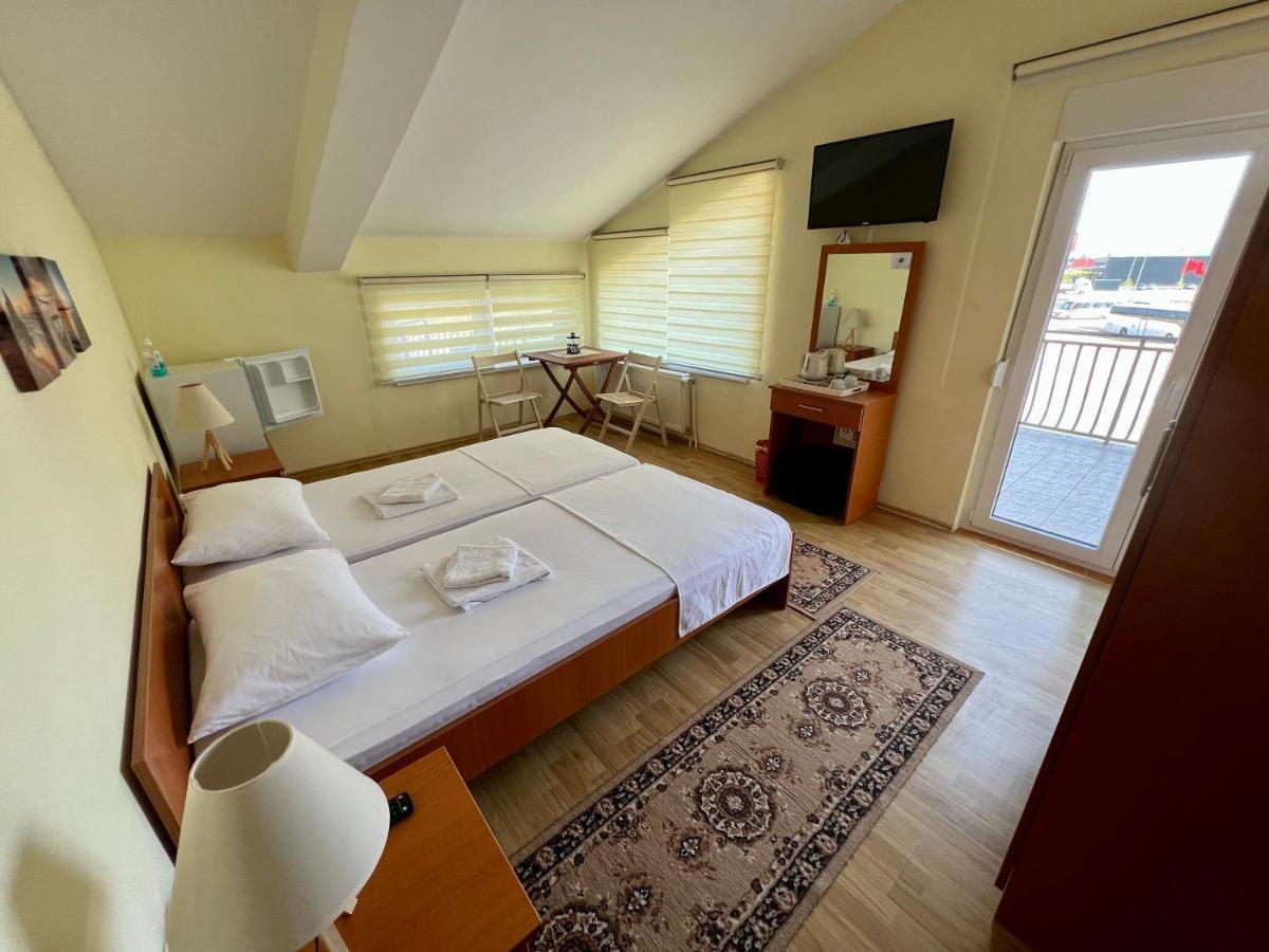 Rooms Salvia Ploce  Eksteriør billede